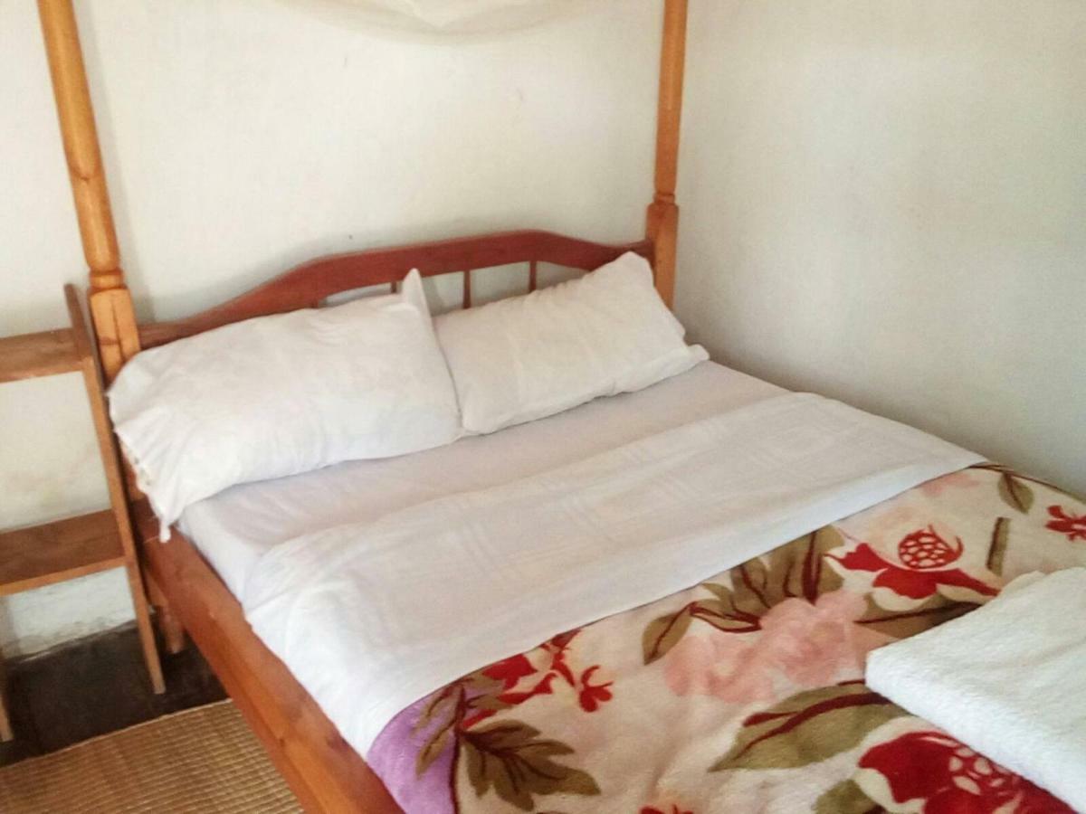 Ruhija Community Rest Camp Bed & Breakfast Kabale Exterior photo